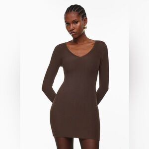 Sculpt Vneck dress